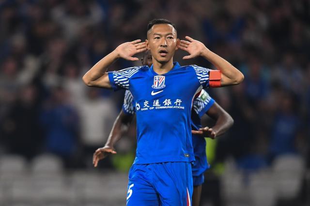 【中超】吴曦吊射法比奥造乌龙 申花2比2平10人国安