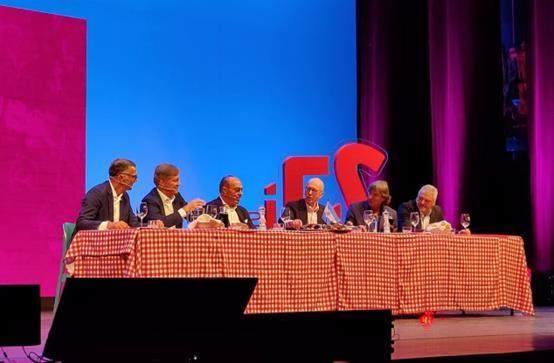 九游体育入口-从1982到2022，蓝衣军团世界杯英雄畅聊夺冠往事